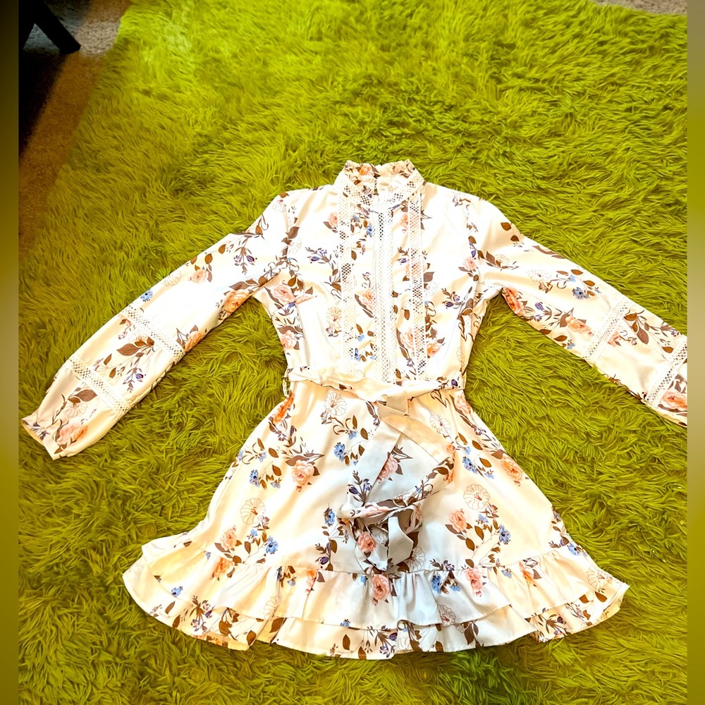 Multi-colored long sleeve dress! Size SMALL